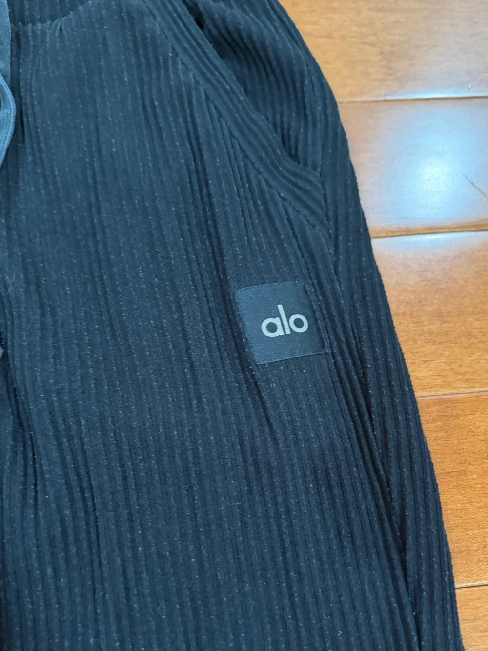 ALO Yoga Black Ribbed Elastic Drawstring Waist Muse Sweatpants Joggers Sz. S